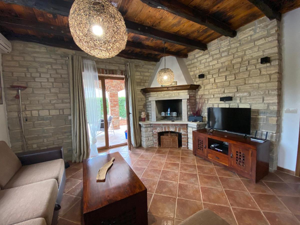 Paradise Cassonni Istria 4 Stars * Butkovići